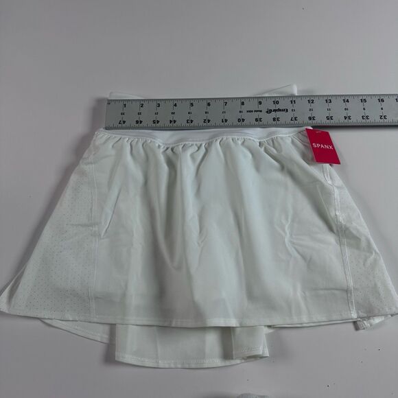 SPANX Size XS Get Moving Skort 14" Skirt Skort White Tennis UPF 50 Athletic NWT - Picture 3 of 5